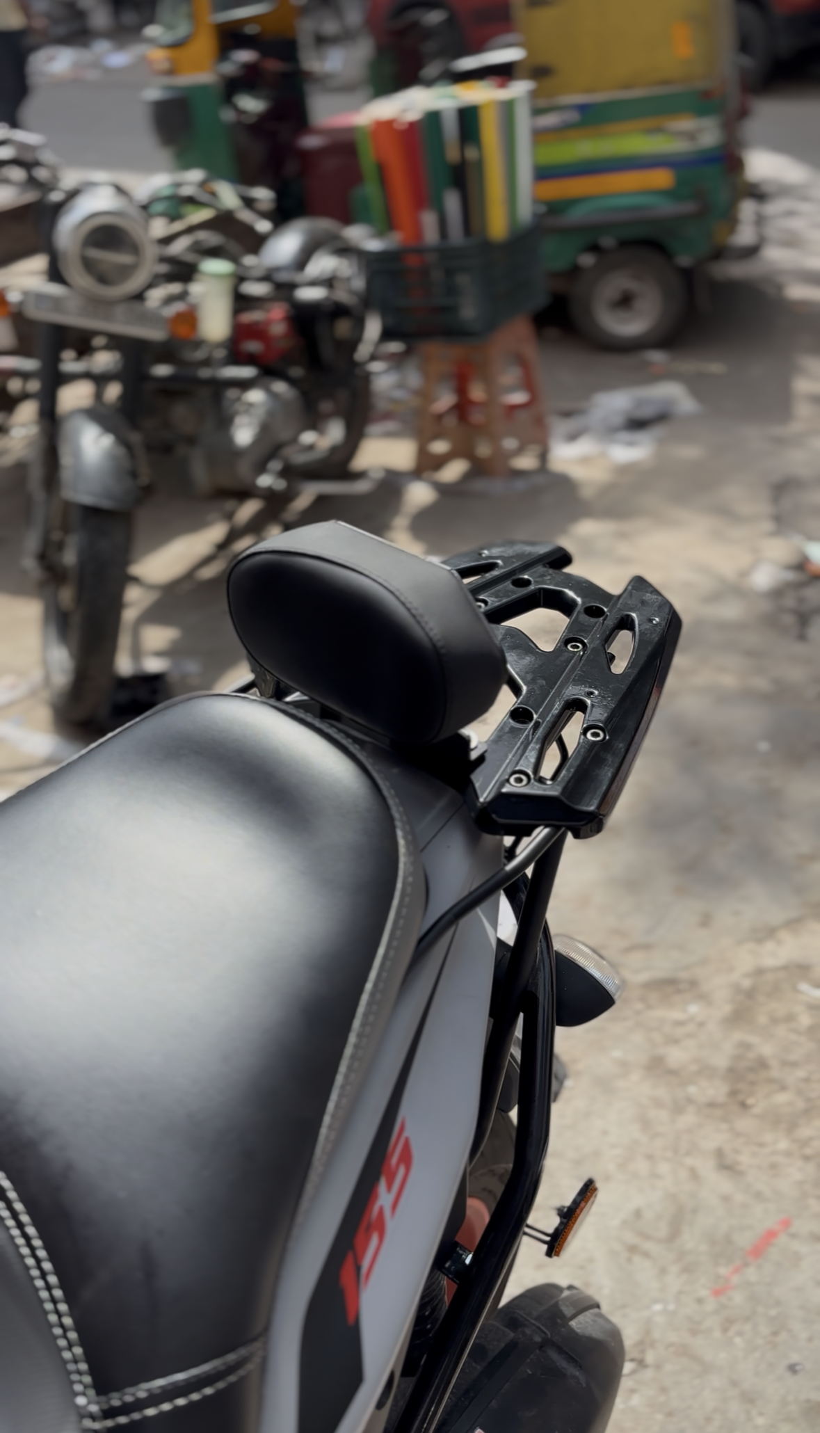 Aerox 155 Top Rack with Backrest – CNC Aluminium Rear Carrier | Black