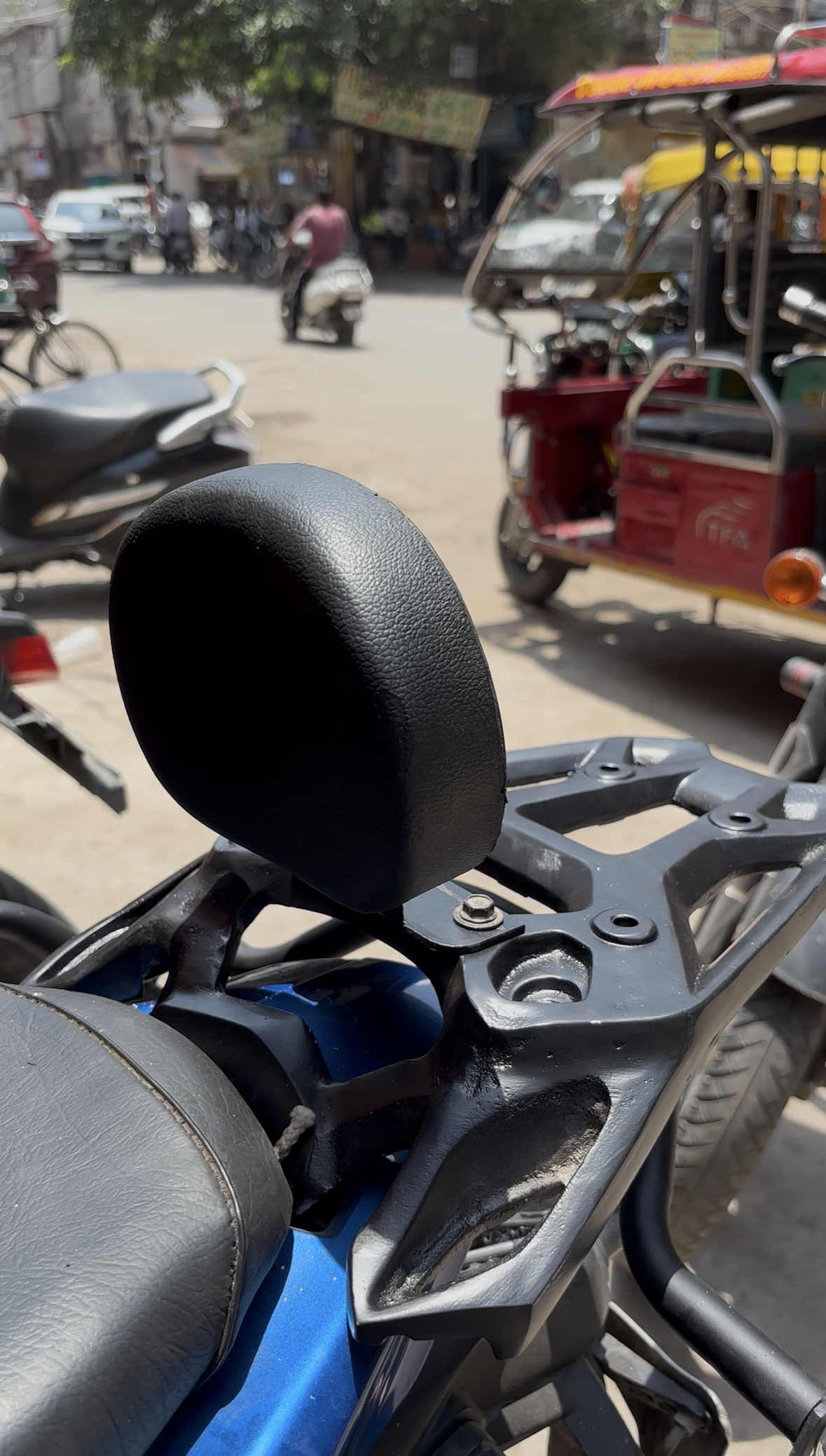 TVS Apache 160 4V Top Rack With Backrest Black | Heavy Duty Luggage Carrier Rack for Touring & Daily Use