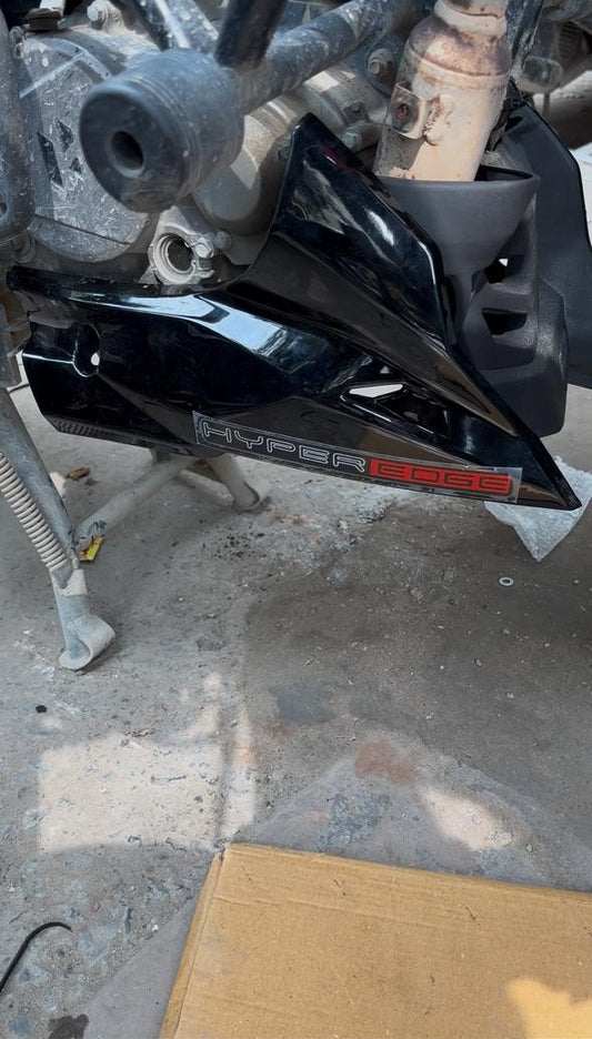 Xtreme 125R Underbelly Plastic Black | Engine Guard